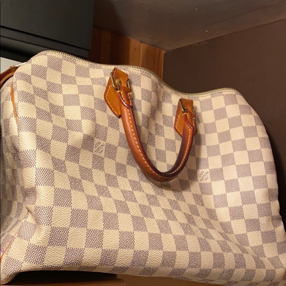 Authentic Louis Vuitton Speedy